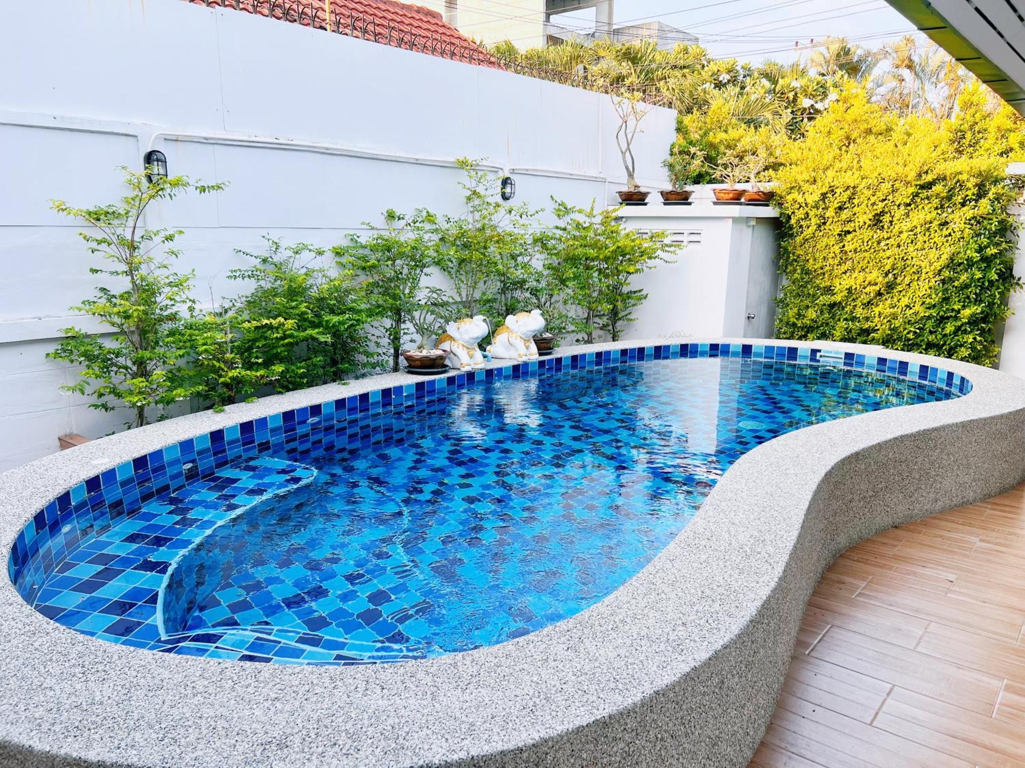 Villa 近步行街独栋泳池别墅 *
